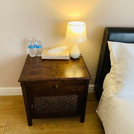 Housefield Stay Bucknall  Extérieur photo